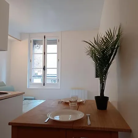 Studio Centre Apartment